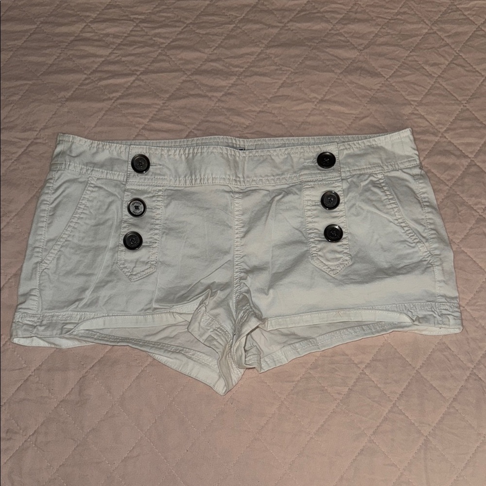 White Cargo Shorts with Textured Fabric and Low-Rise Waist